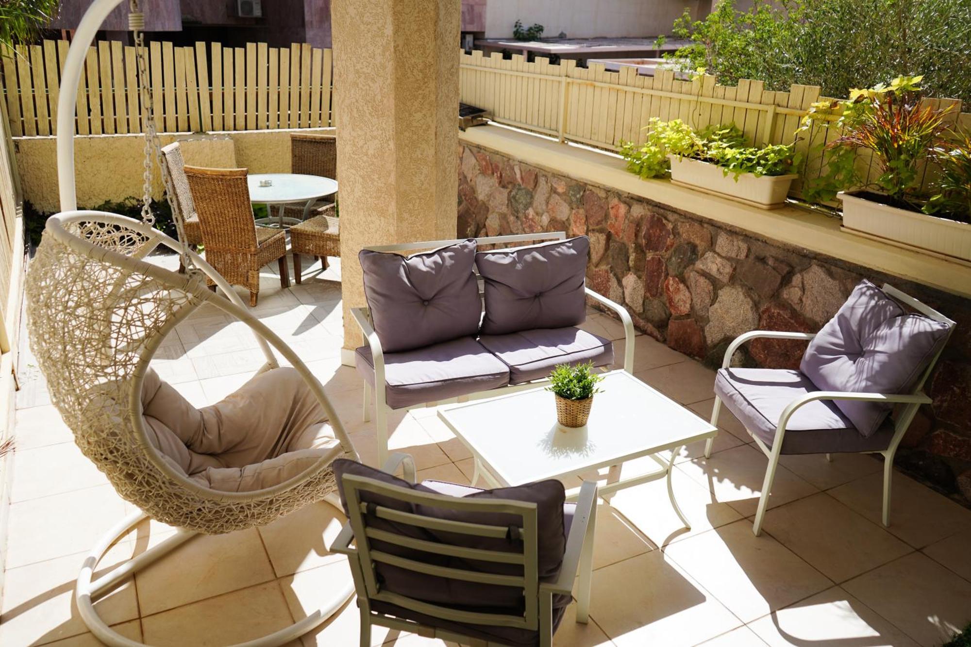 דירת נופש אילת -אלמוג Almog Suite In Eilat Close To Red Sea - דירת נופש אלמוג מרחק נגיעה מהים Zewnętrze zdjęcie